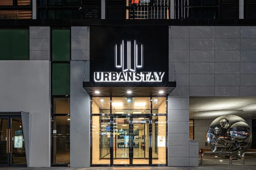 Daegu Modern Culture Alley Route Decision: History Walk or Downtown Photo Loop?