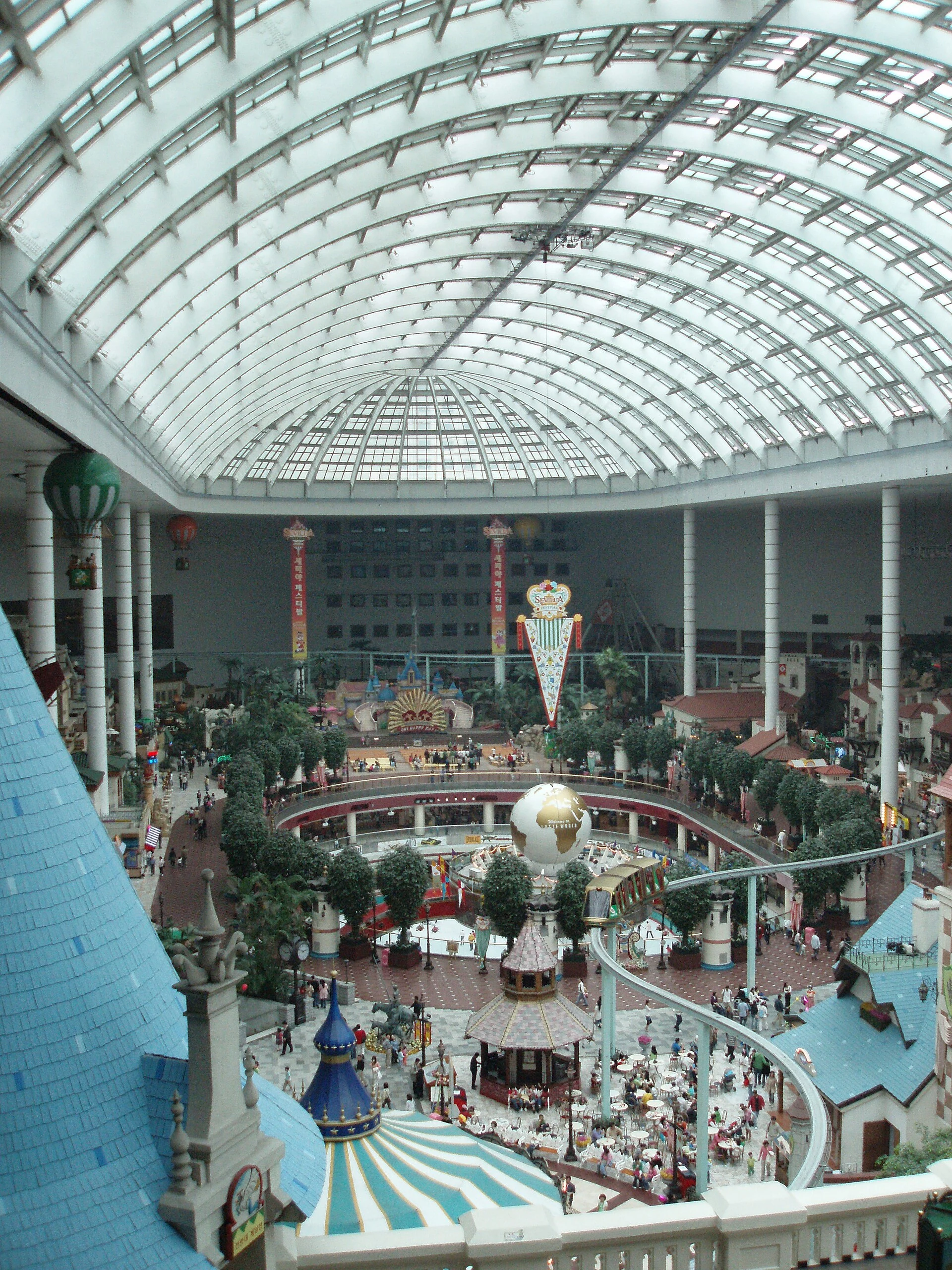 Lotte World or Everland with kids? Count what your child can actually use, not how many attractions the park has