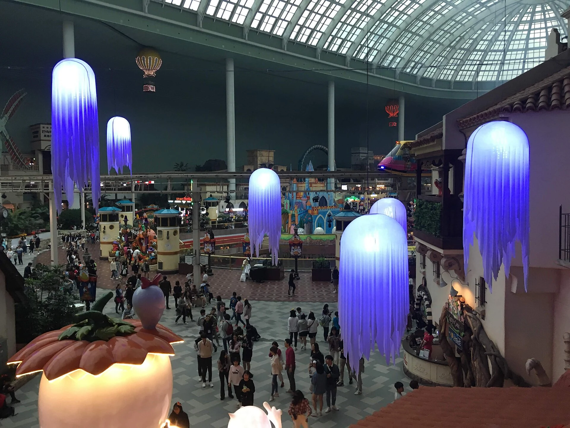 Lotte World vs Everland: if you only have one day, decide how much control you are willing to give up