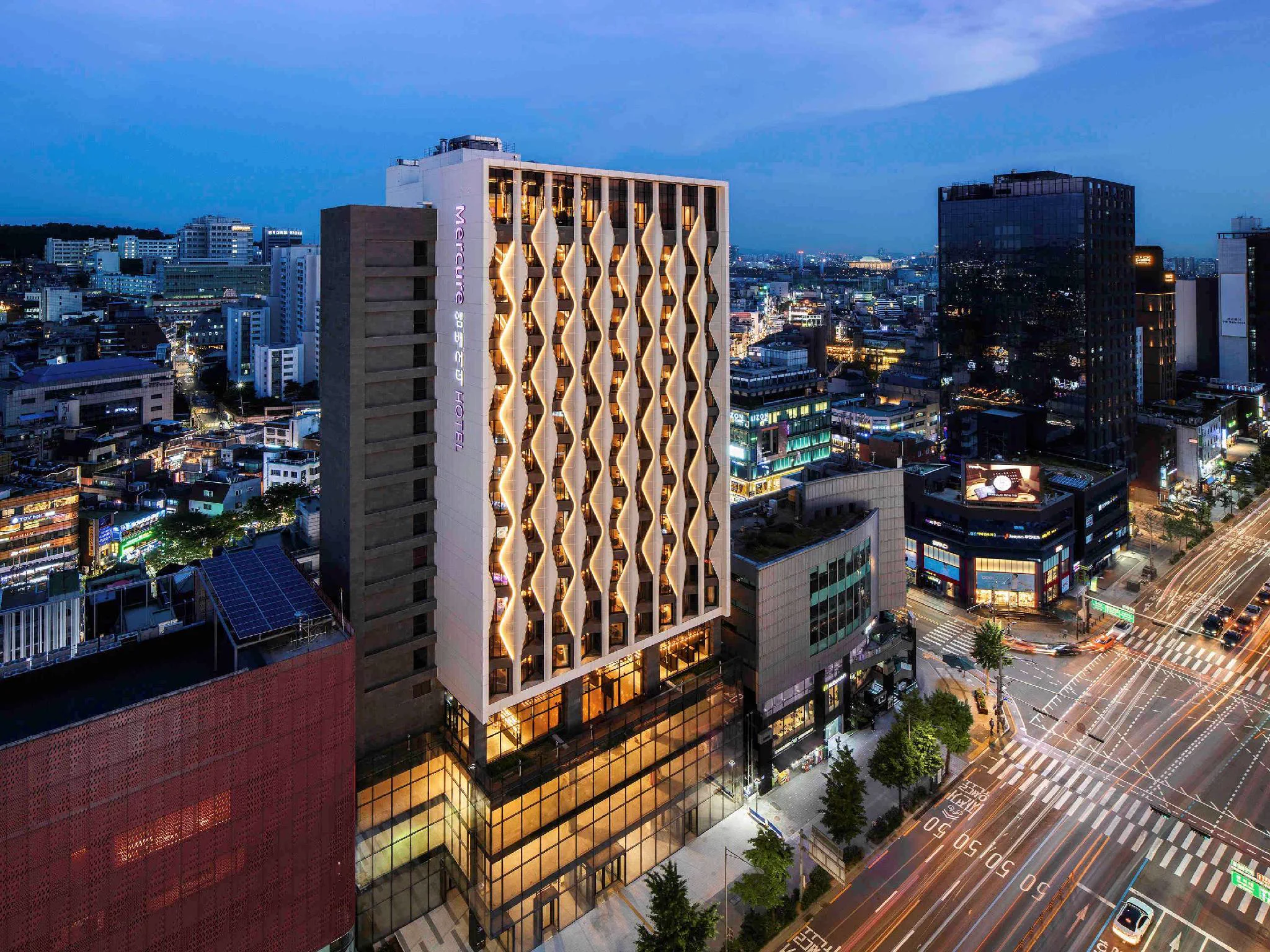 Mercure Ambassador Seoul Hongdae: It’s Not About Being Close to Hongdae Station, It’s About Whether You’re Willing to Spend Your Evenings in Hongdae