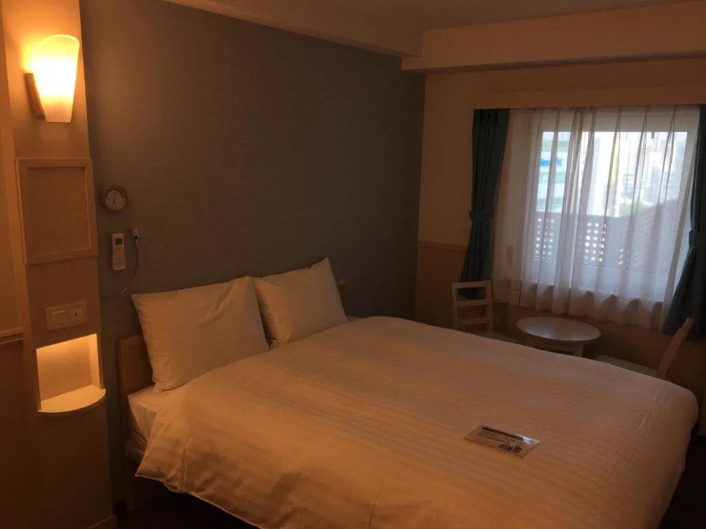 Actual room space and furniture layout at Toyoko Inn Seoul Yeongdeungpo