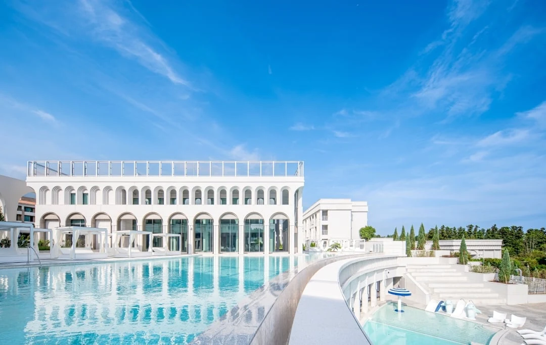 The Siena Resortの温水プール