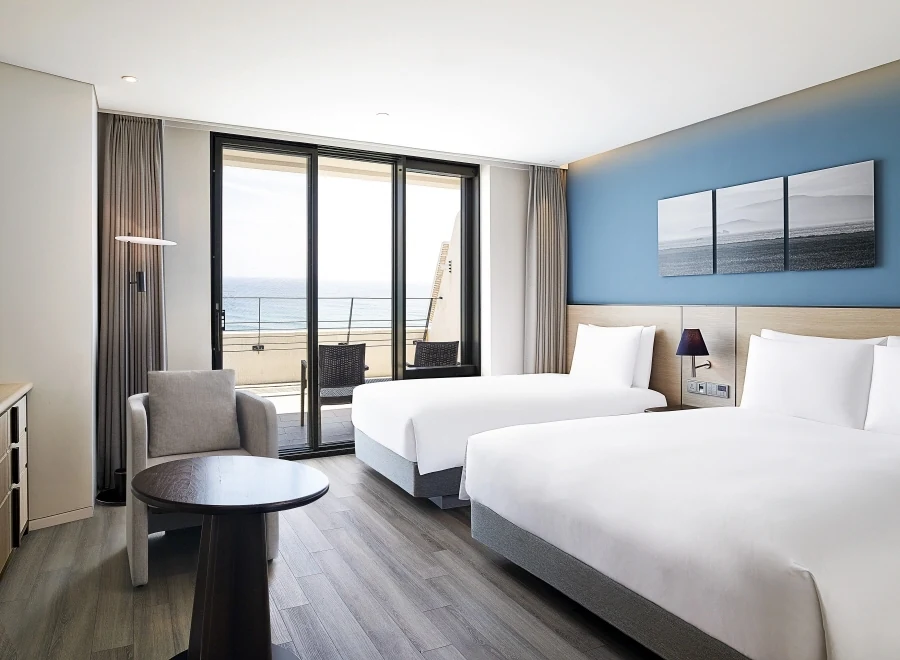 Real Deluxe Family room at Parnas Hotel Jeju