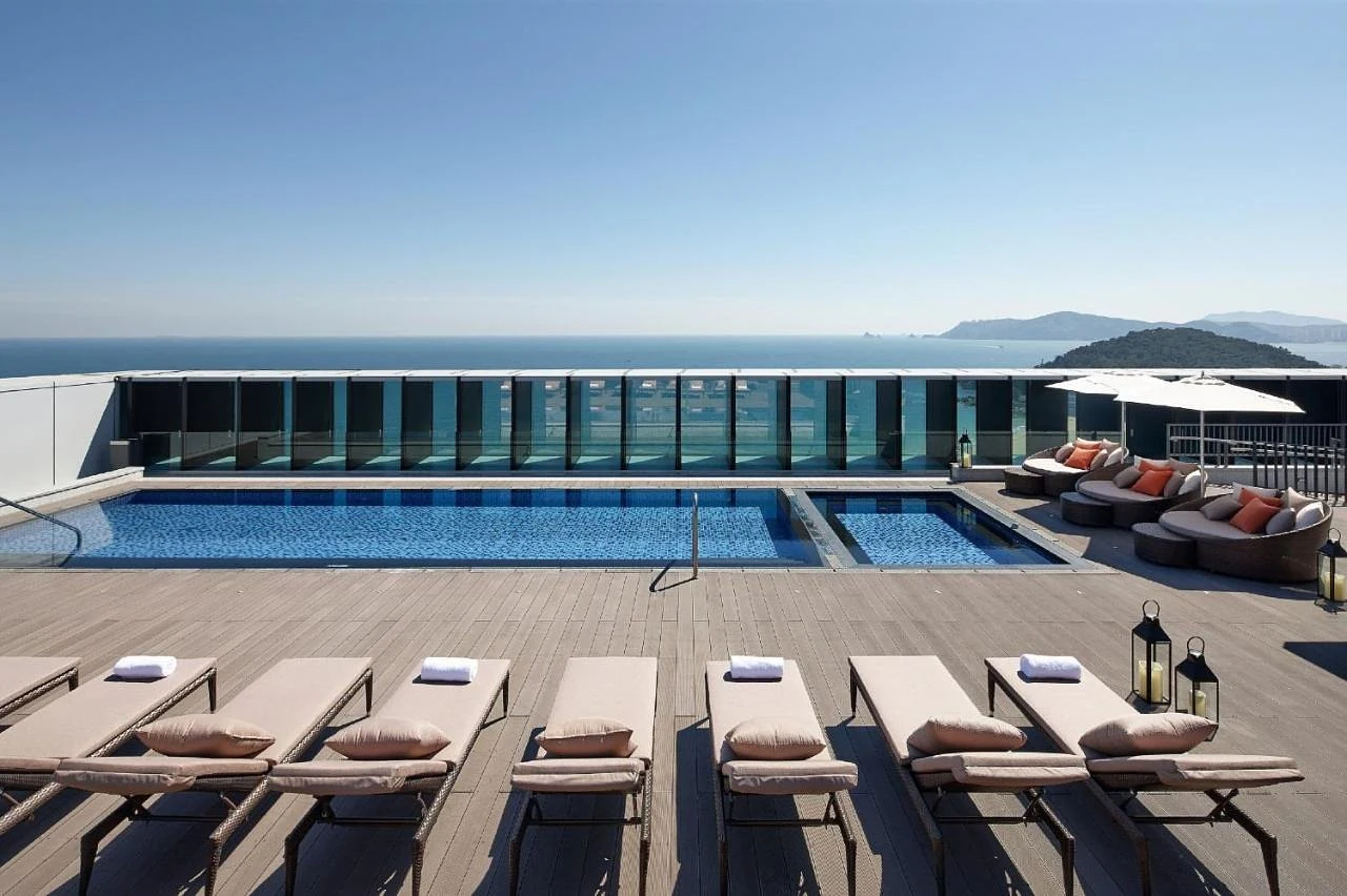 Shilla Stay Haeundae 18th Floor Rooftop Pool, authentic photos