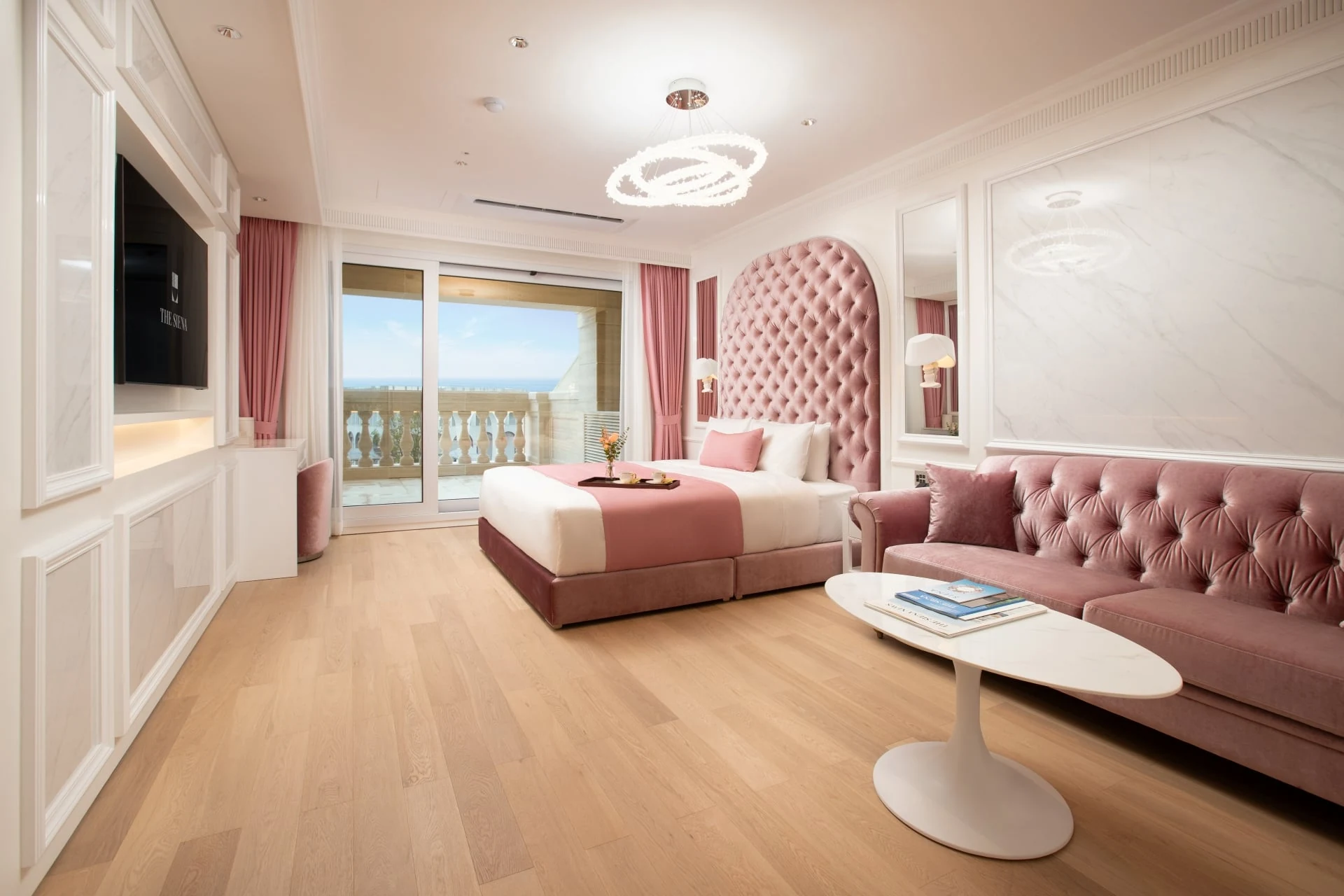 The Siena Primo Jeju 官方 Kids Suite Pink 客房實景