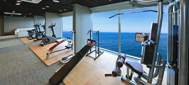 Ocean Suites Jeju Hotel 11階Fitness Center実景