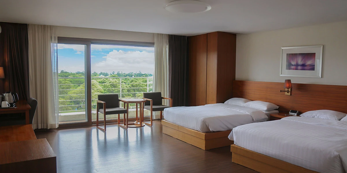 Official Family Standard Twin room with two double beds