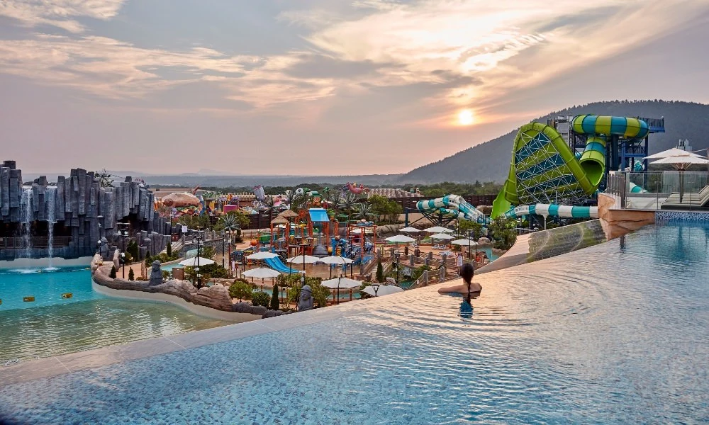 Real Korea travel scene related to Shinhwa Jeju Shinhwa World: do not stop at “free Water Park” — count the hours you can actually use 3